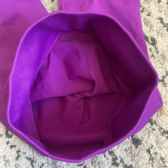 LULULEMON Zone In Crop Compression Leggings Tender Violet Size 4 - Picture 6 of 12